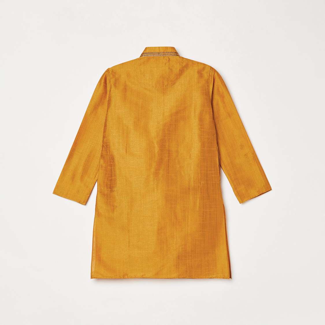 MANYAVAR Textured Kurta with Solid Elasticated Pyjama