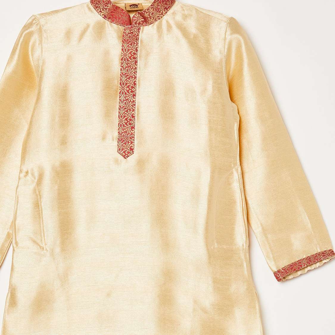 MANYAVAR Solid Kurta with Pyjama and Textured Waistcoat