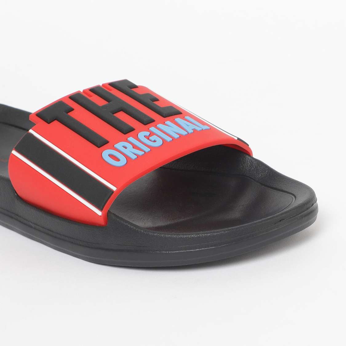 FAME FOREVER Boys Appliqued Sliders
