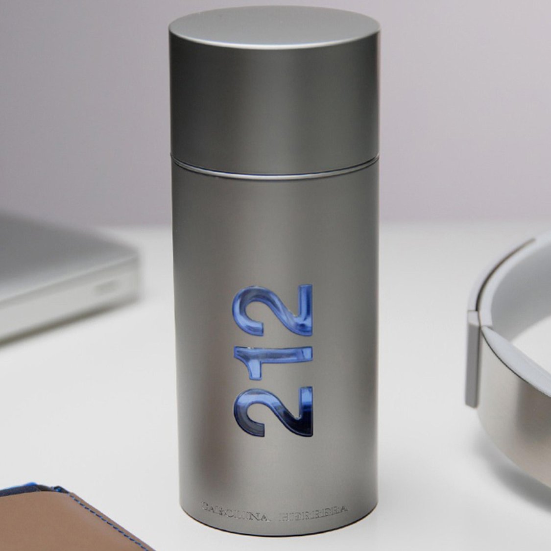 Buy CAROLINA HERRERA Men 212 Men Eau De Toilette Natural Spray