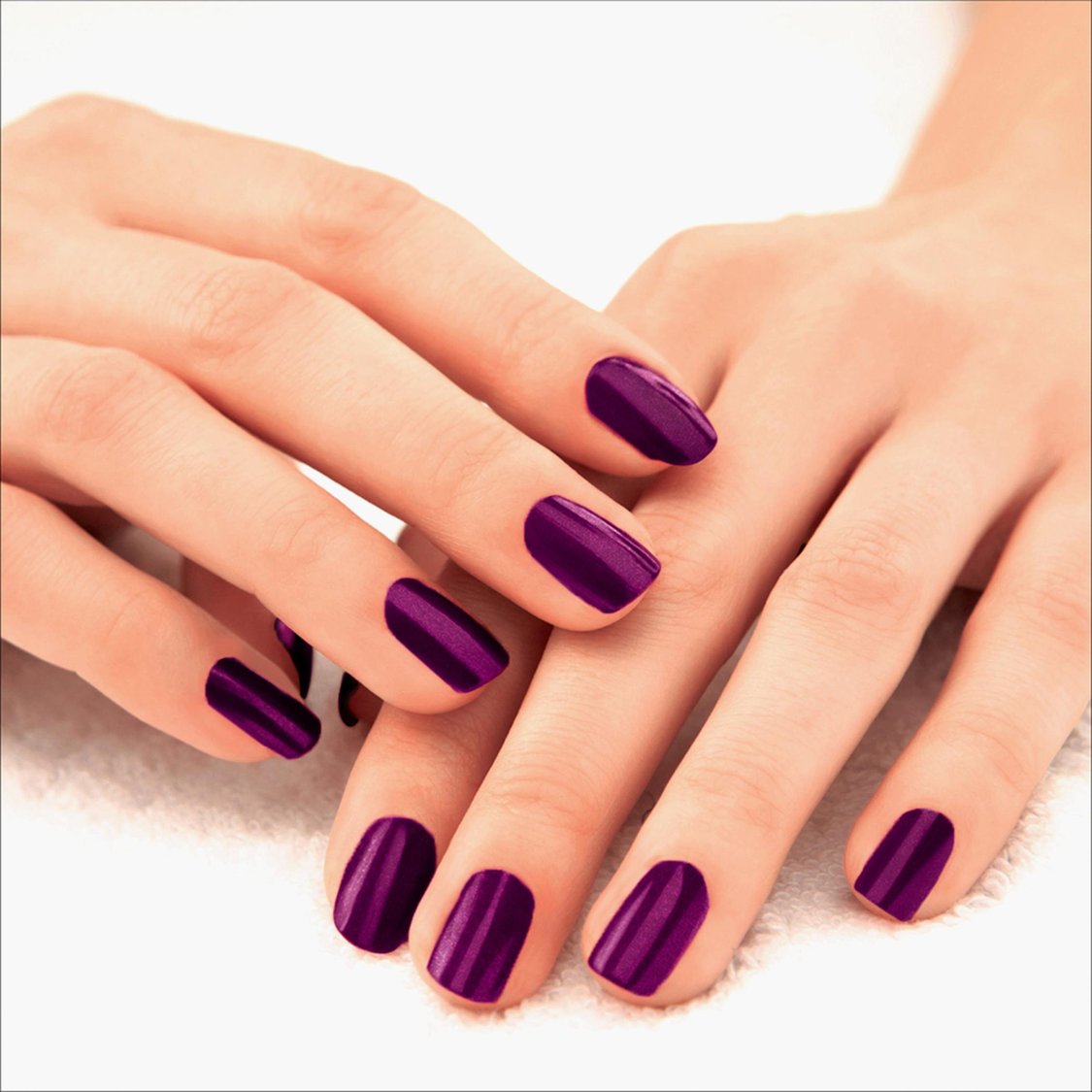 LAKME ABSOLUTE Gel Stylist Nail Color