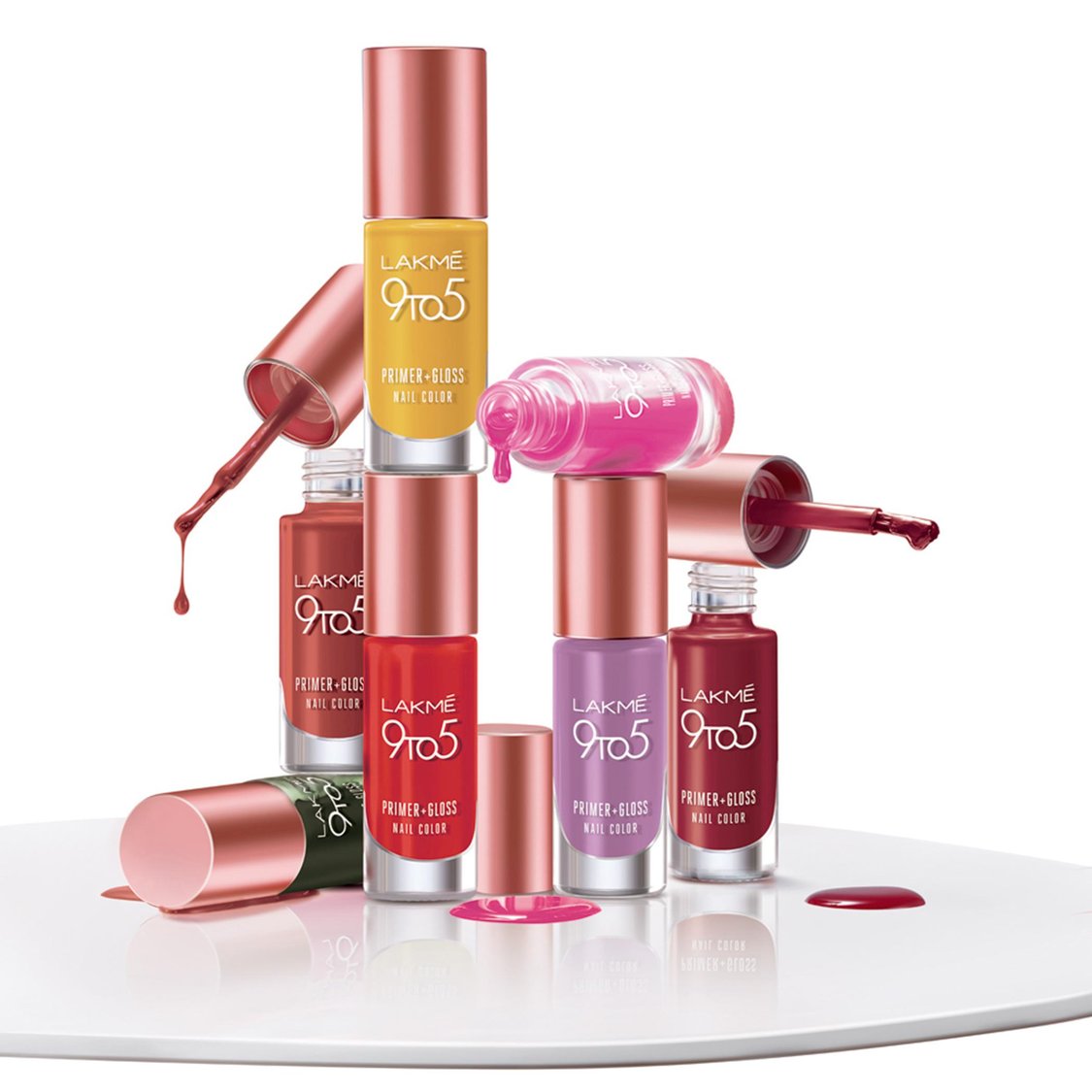 LAKME 9 To 5 Primer + Gloss Nail Colour