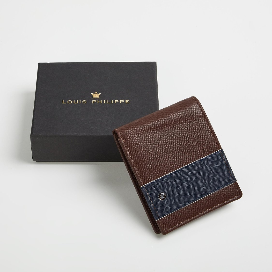 LOUIS PHILIPPE Men Textured Leather Bi-Fold Wallet