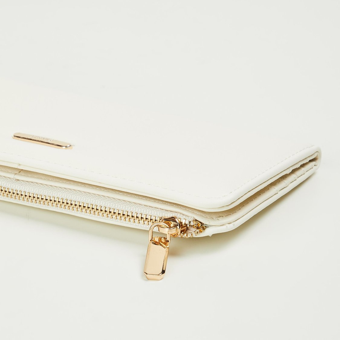 GINGER Women Solid Push-Button Bi-Fold Wallet