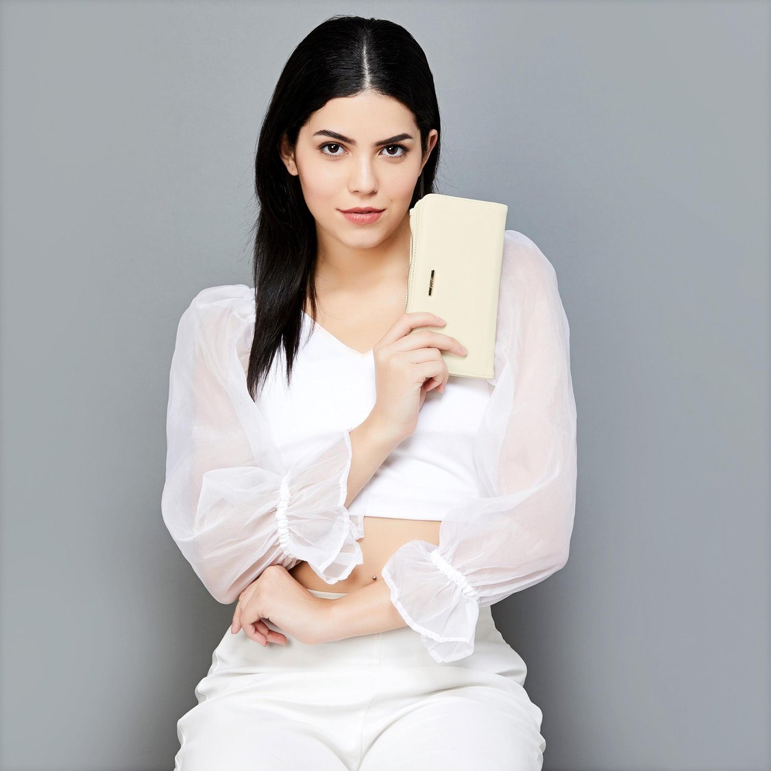 GINGER Women Solid Push-Button Bi-Fold Wallet