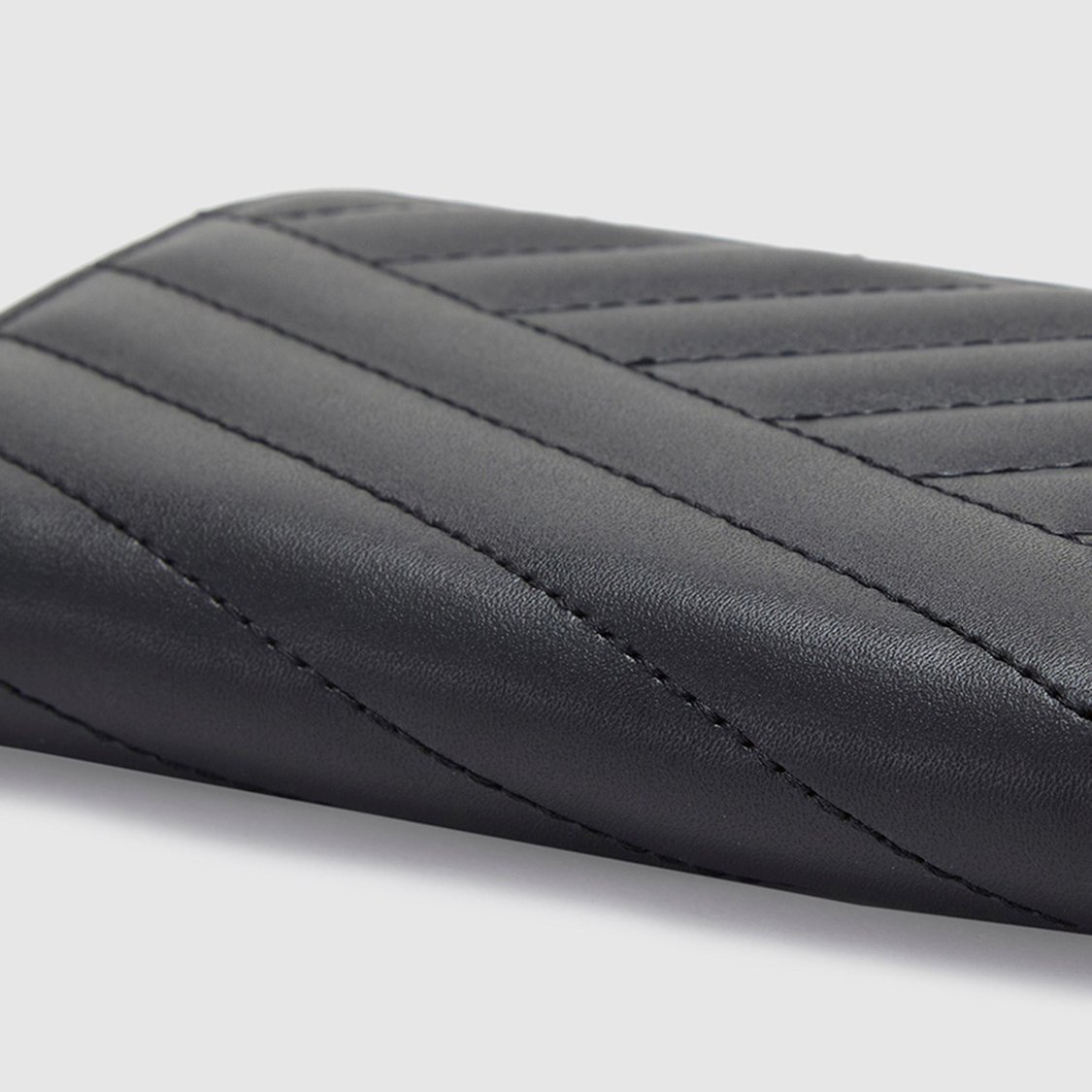 CAPRESE Women Quilted Zip Around Wallet