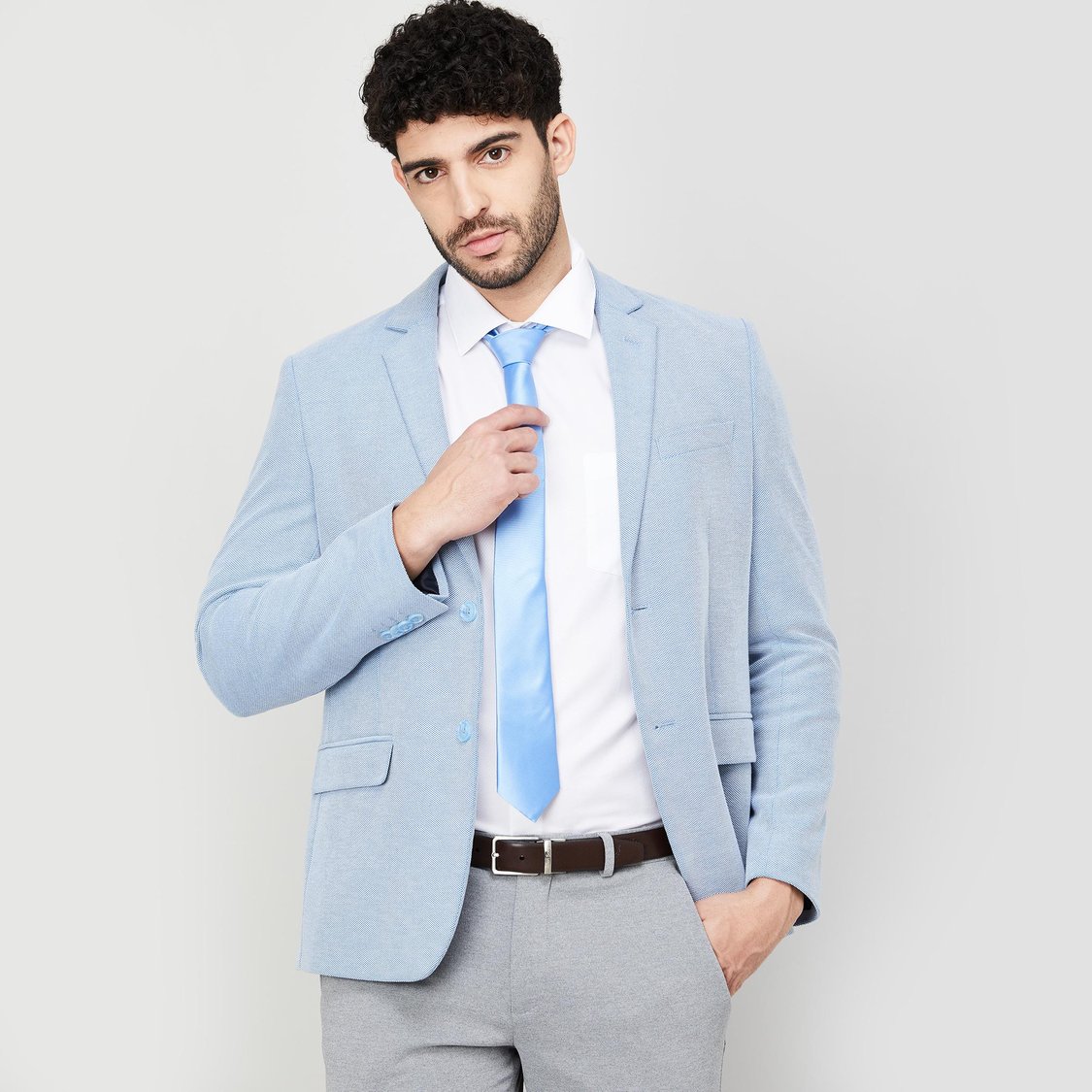 VAN HEUSEN Men Solid Broad Tie