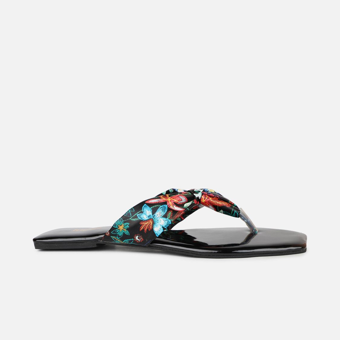 INC.5 Women Printed Flat Sandals