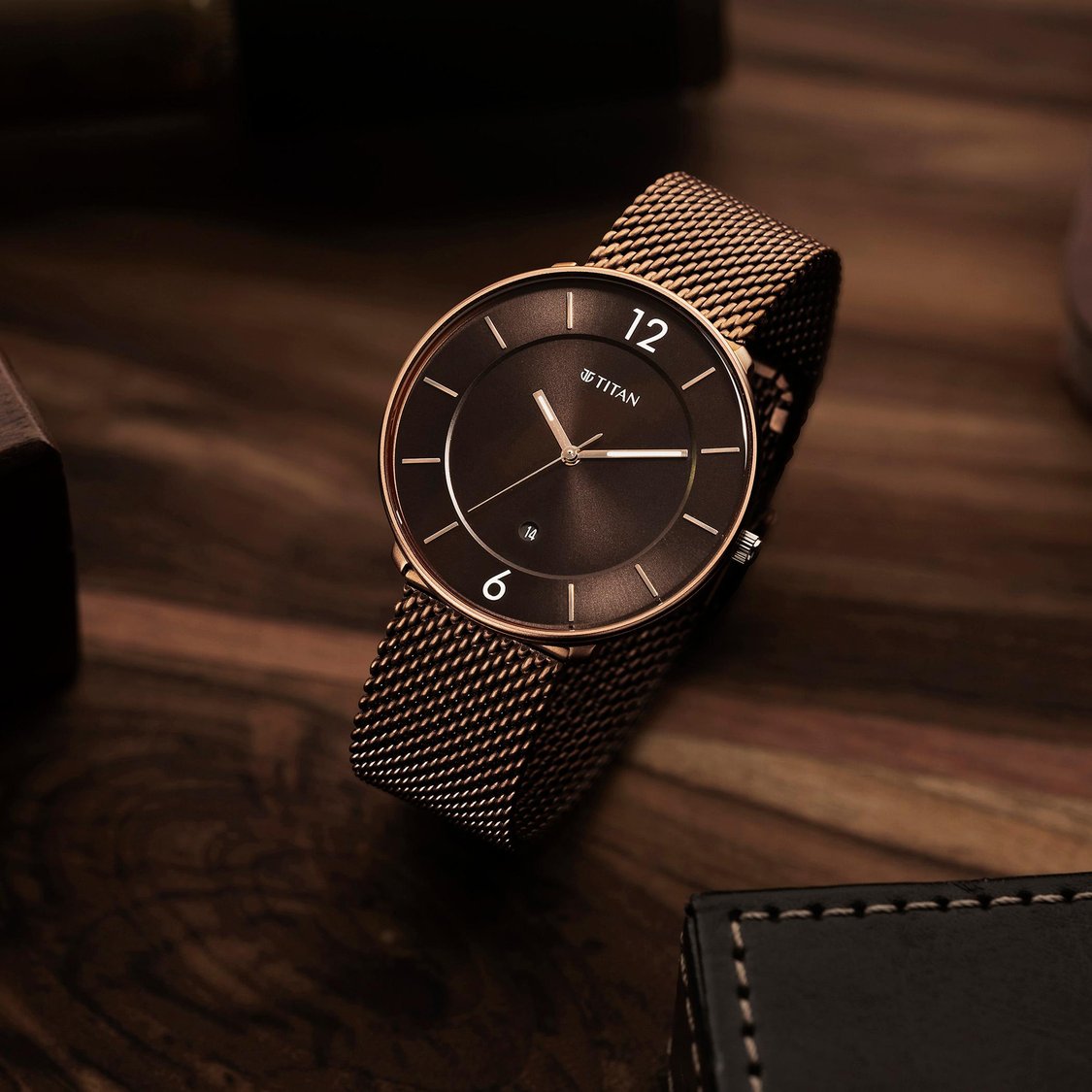 TITAN Men Solid Analog Watch with Mesh Strap - 1849KM04