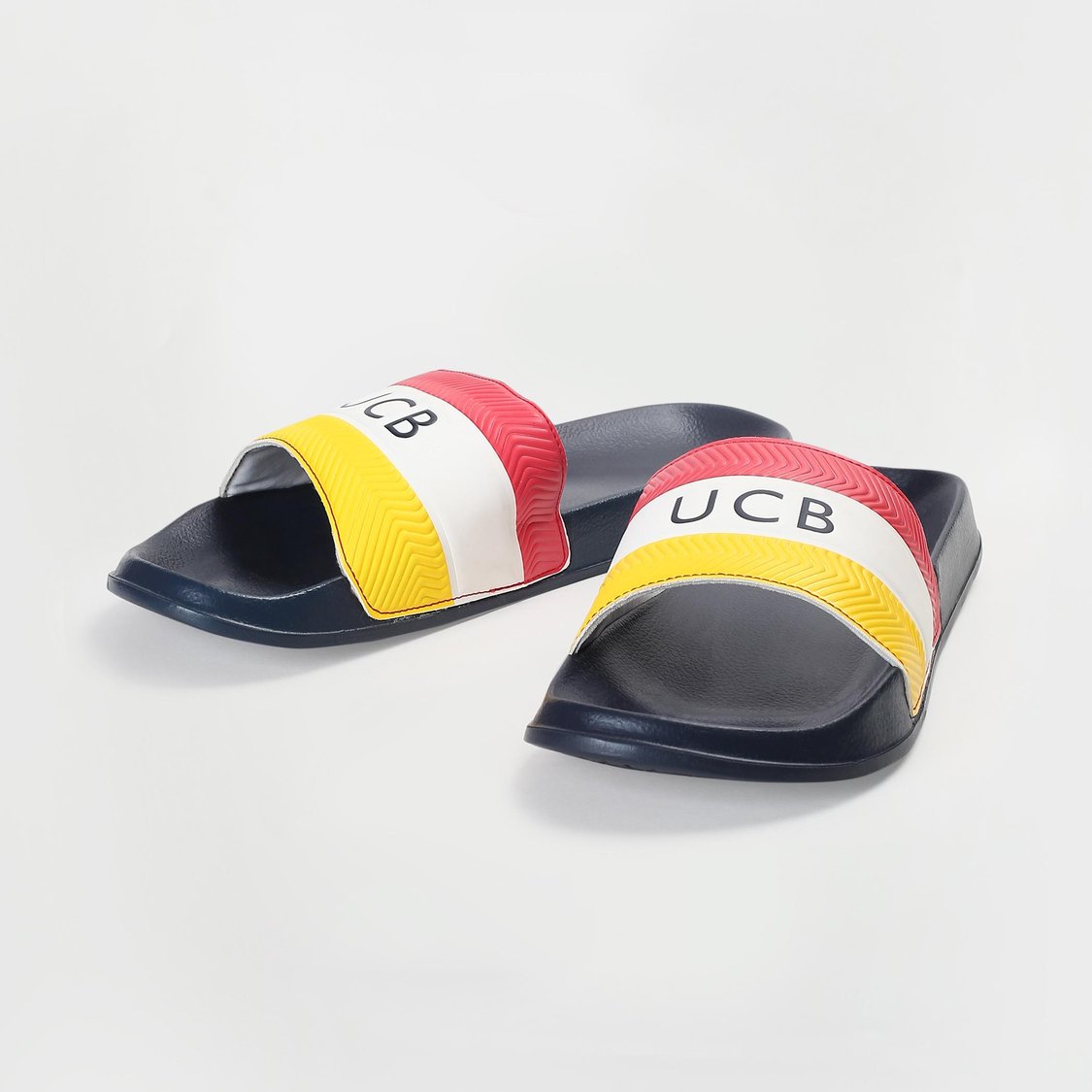 Buy UNITED COLORS OF BENETTON Men Colourblocked Sliders from