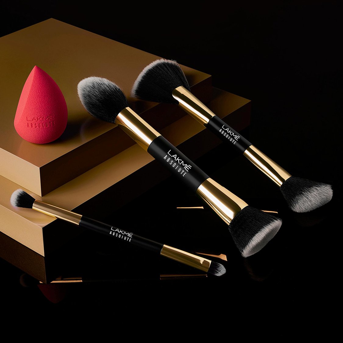 LAKME Absolute Dual-Ended Eyeshadow Brush