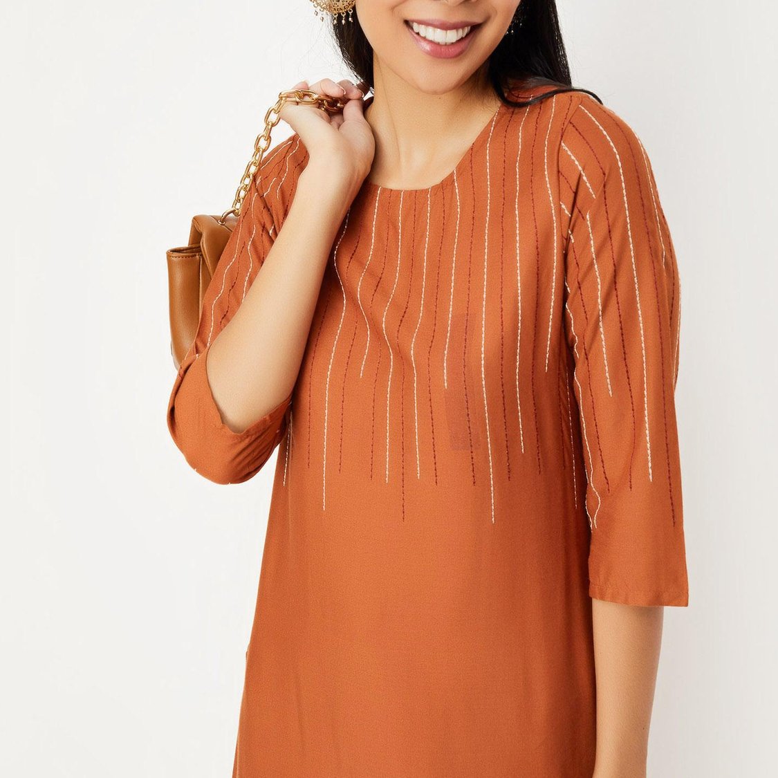 Women Embroidered Cotton Straight Kurta