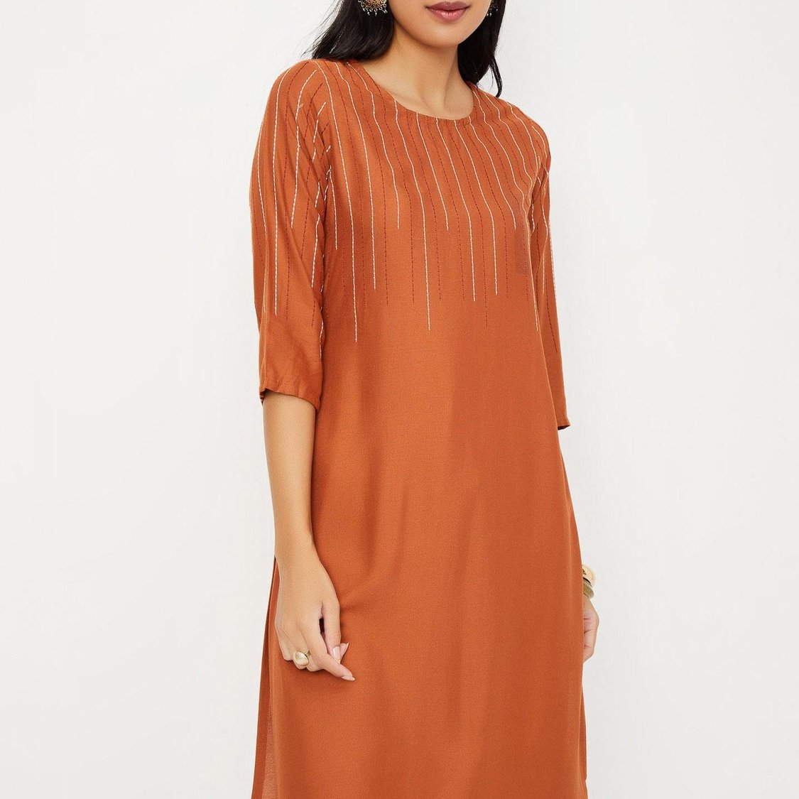Women Embroidered Cotton Straight Kurta
