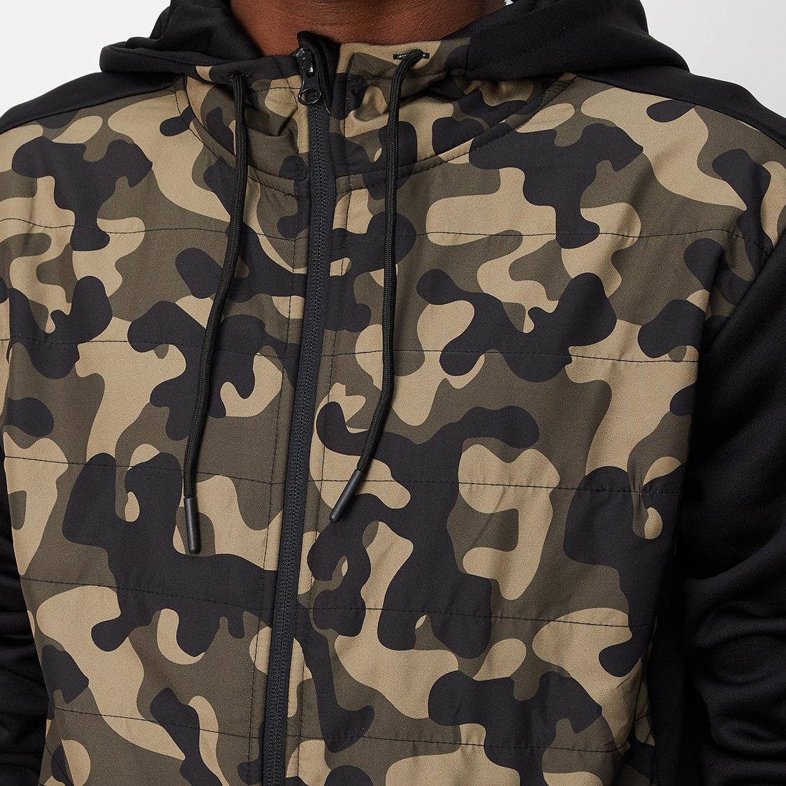 Men Camouflage Printed Hooded Jacket