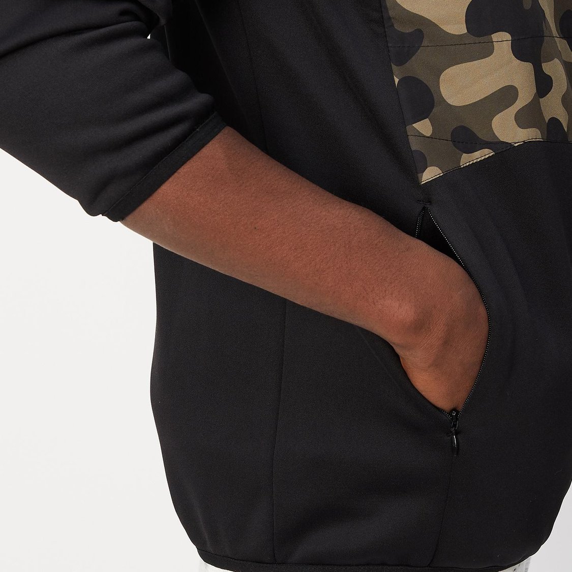 Men Camouflage Printed Hooded Jacket