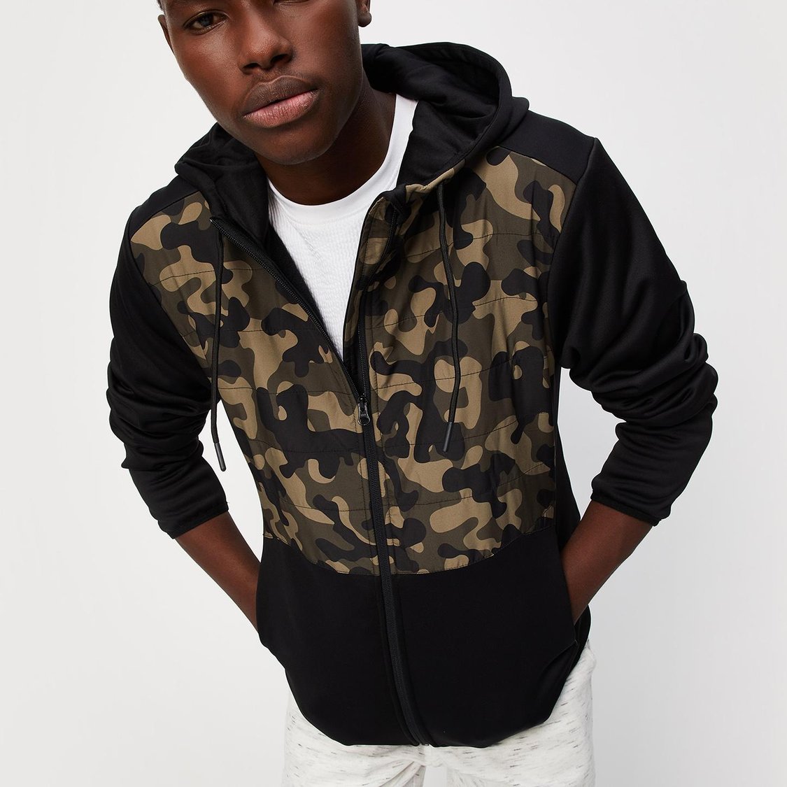 Men Camouflage Printed Hooded Jacket
