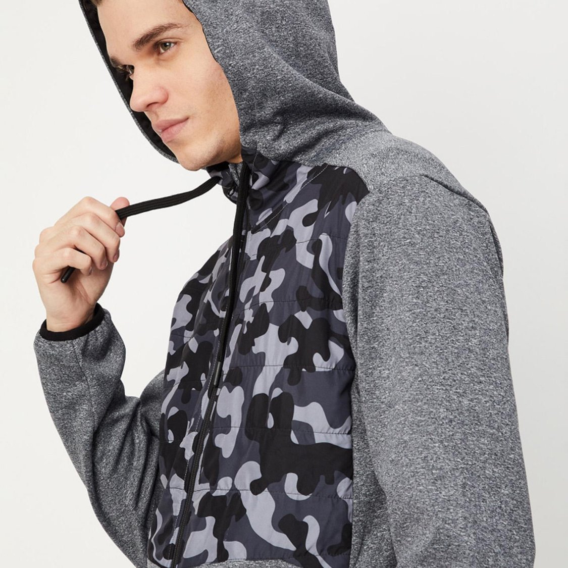 Men Camouflage Printed Hooded Jacket