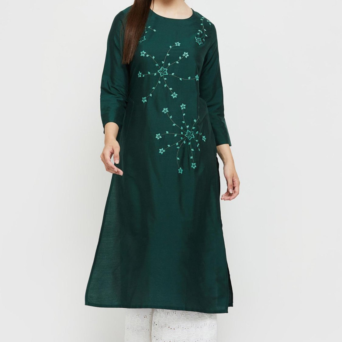 Women Embroidered Straight Kurta