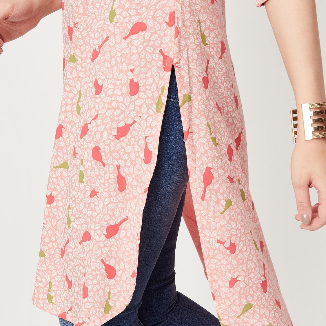 Women Printed High-Low Hem Kurta