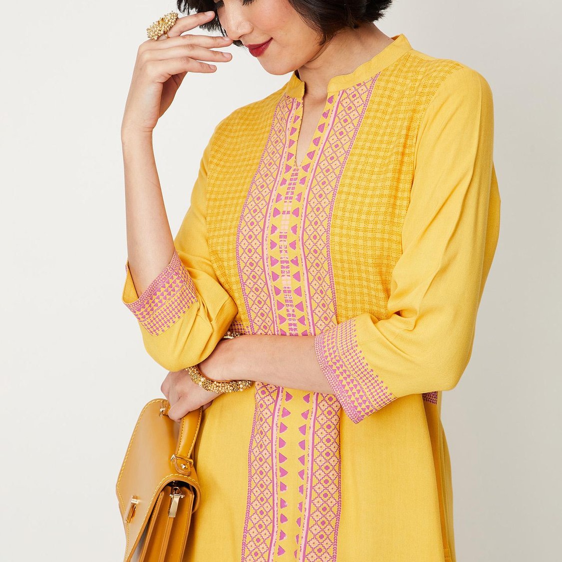 Women Printed Straight Kurta with Pocket