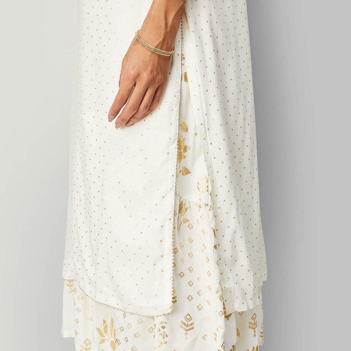 Women Foil Printed Layered Kurta