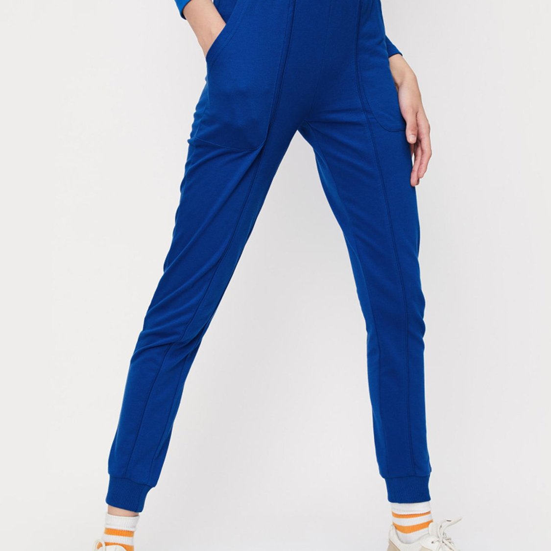 Women Solid Athleisure Joggers