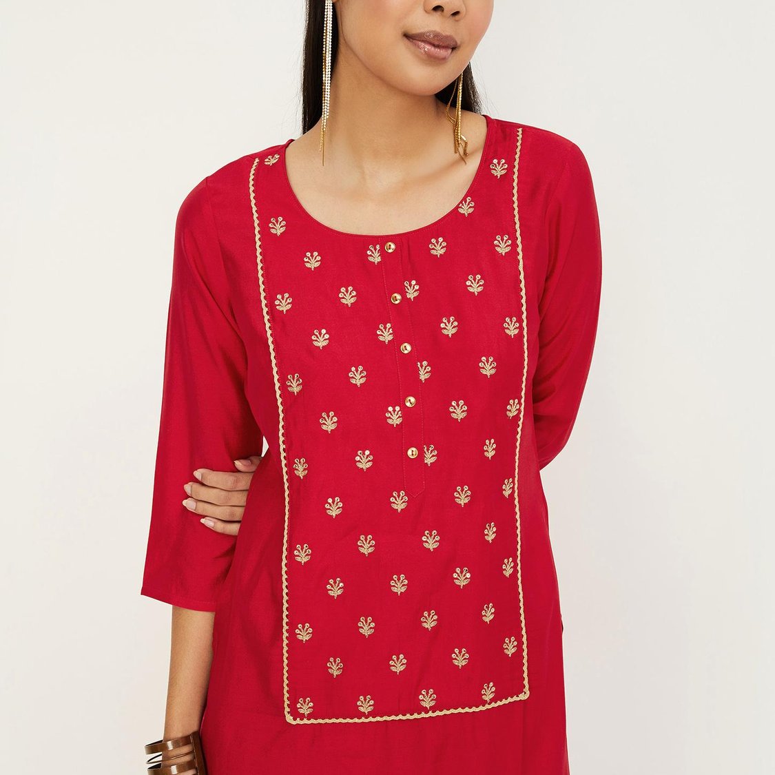 Women Embroidered Straight Kurta
