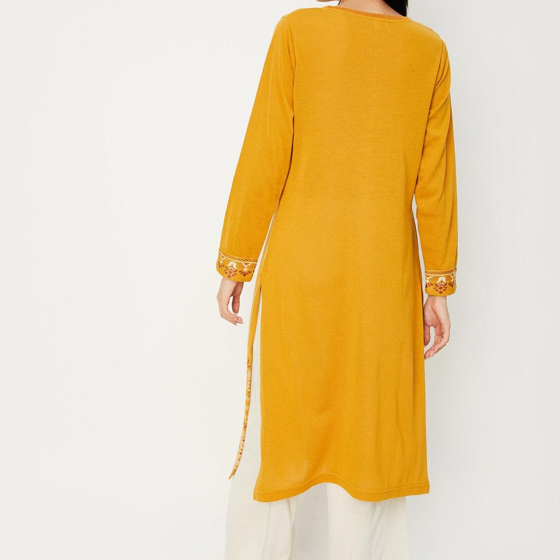 Women Jacquard Winter Kurta with Pocket