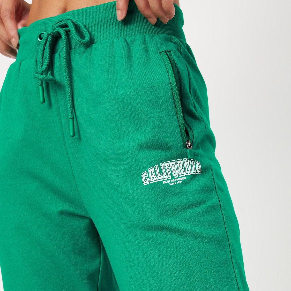 Women Athleisure Joggers with Zip Pockets