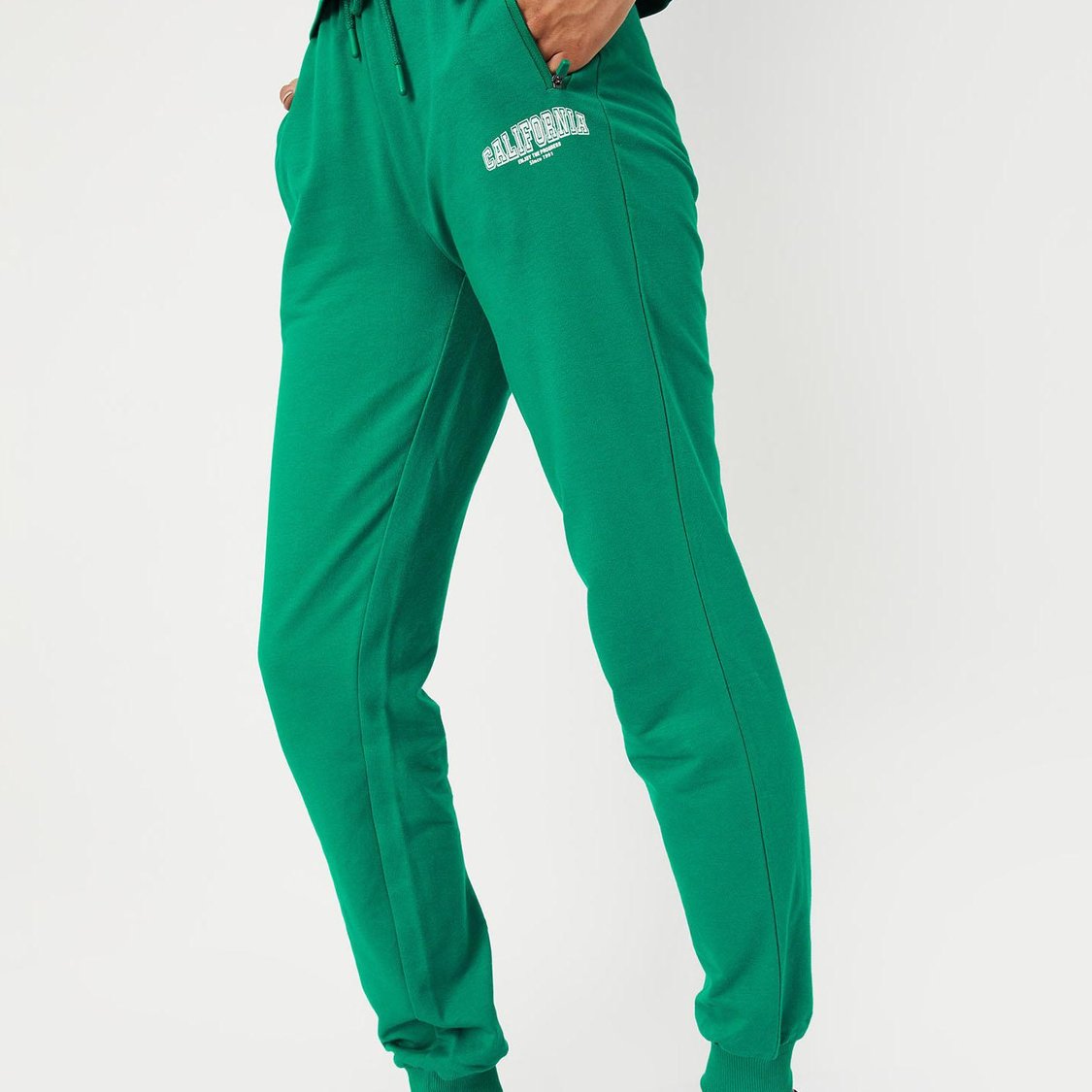 Women Athleisure Joggers with Zip Pockets