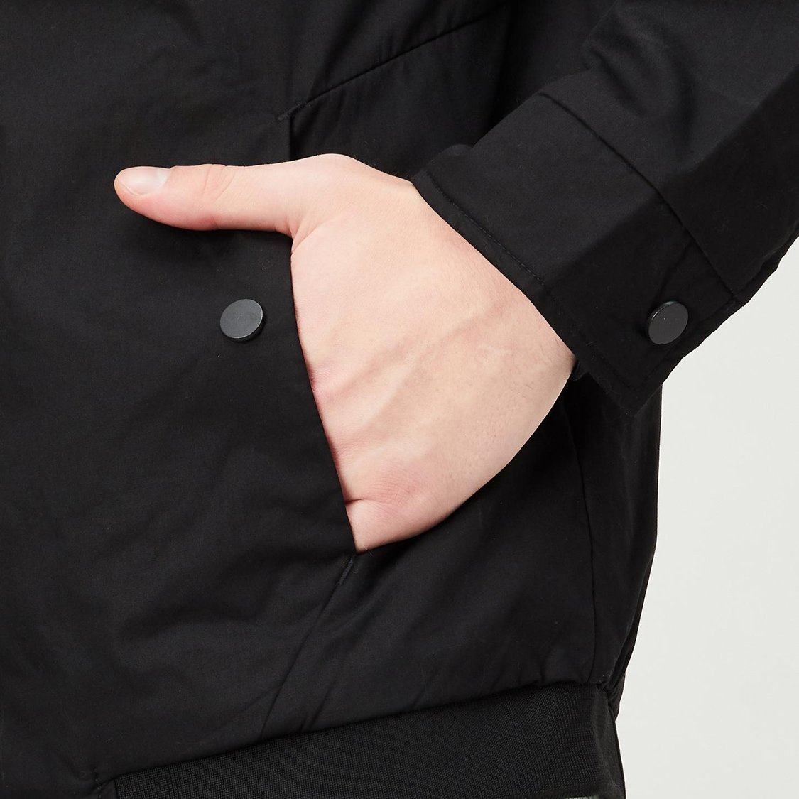 Men Solid Lightweight Jacket