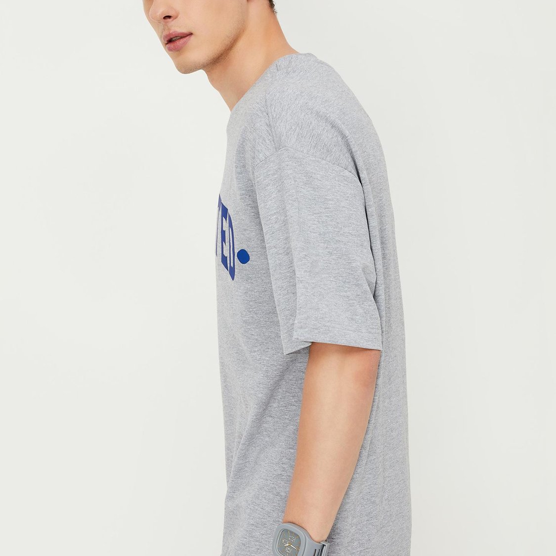 Men Oversized Typographic Print T-shirt