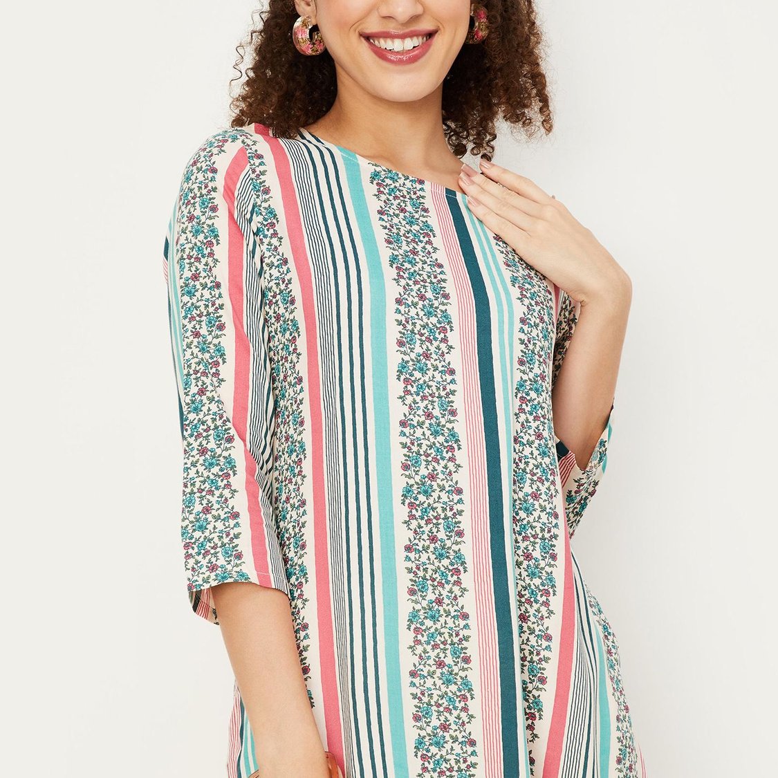 Women Printed Straight Kurta