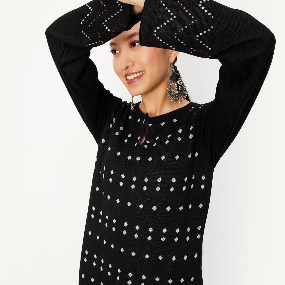 Women Jacquard Keyhole Neck Winter Kurta