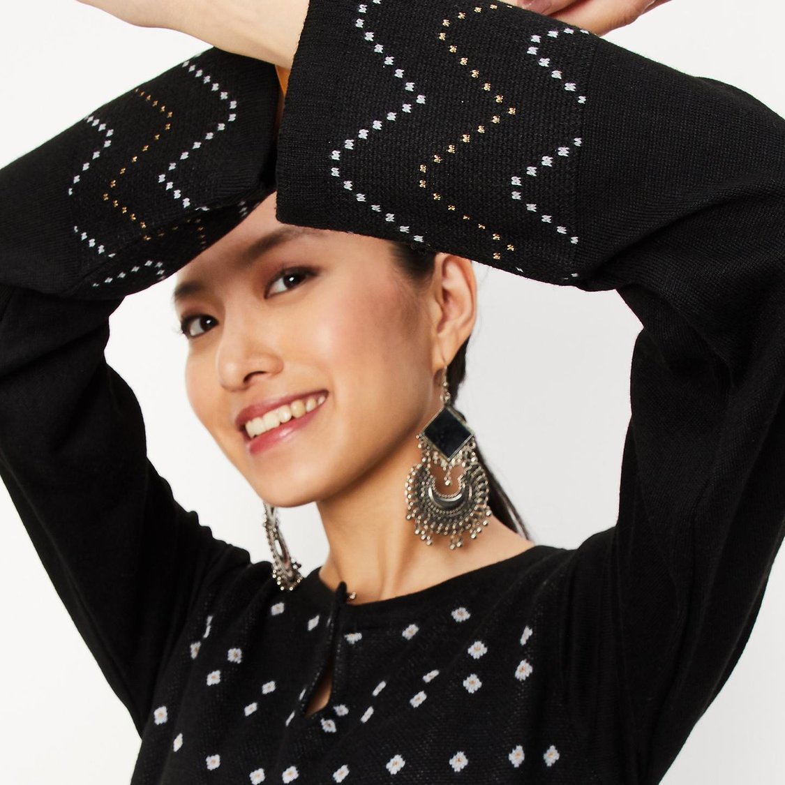 Women Jacquard Keyhole Neck Winter Kurta