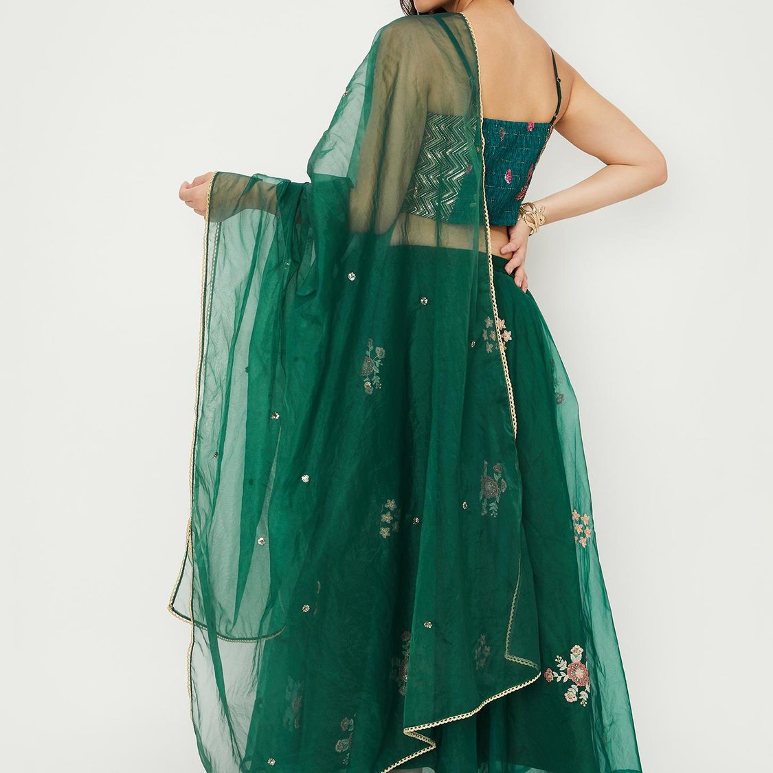 Women Embellished Lehenga Set