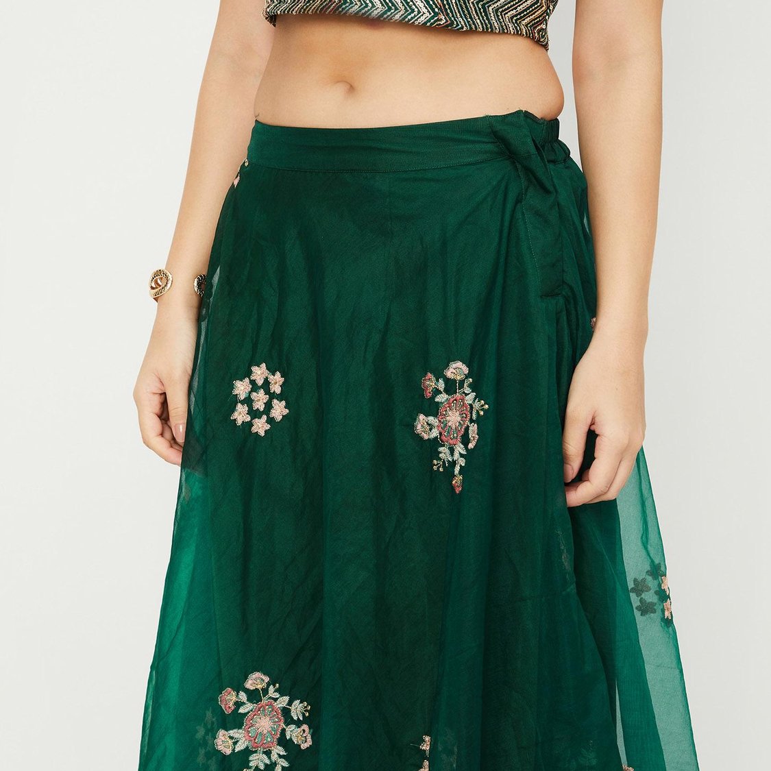 Women Embellished Lehenga Set