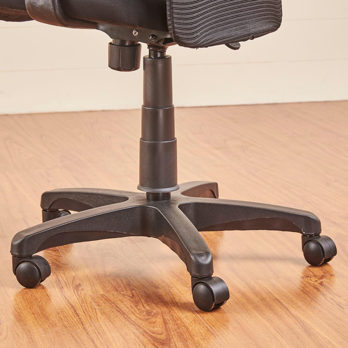 Buy Quadro Nxt Mesh Medium Back Office Chair - Black from Home