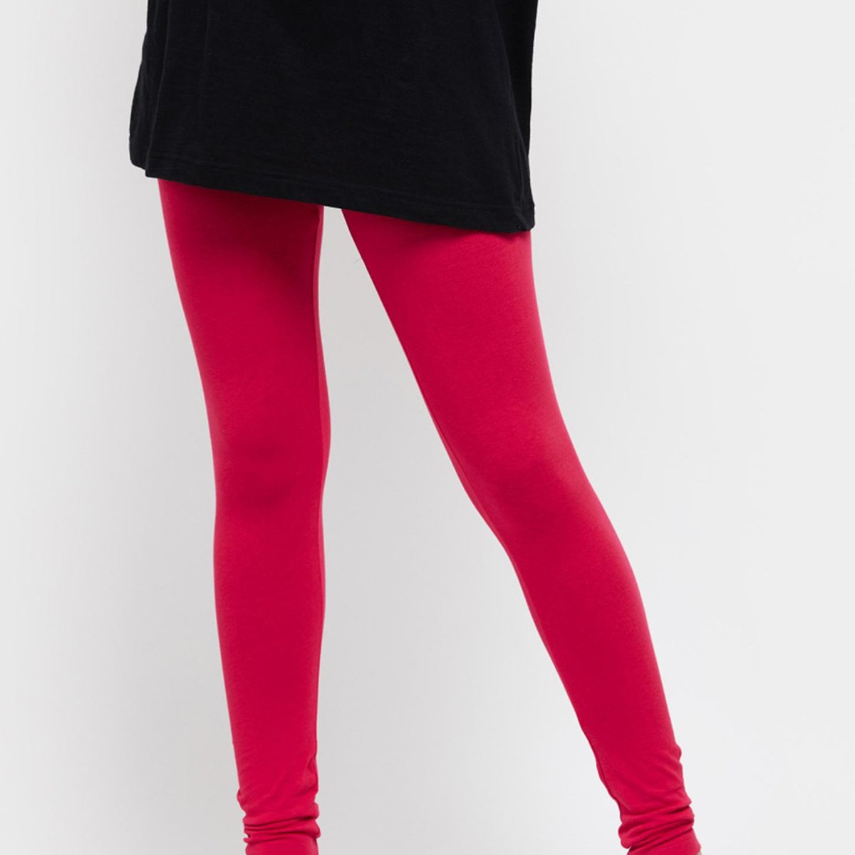 Buy Women Solid Leggings Online at just Rs. 399.0 - 1000011190056