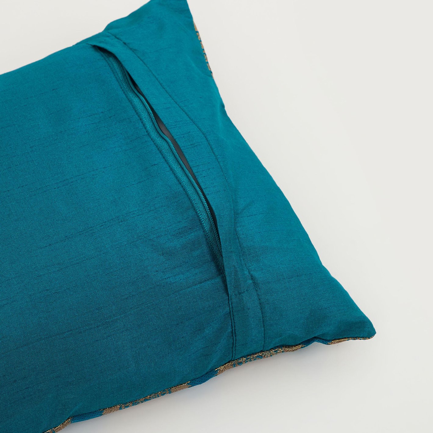 Buy Corsica Mystic India Set of 5 Cushion Covers - 30x30cm from