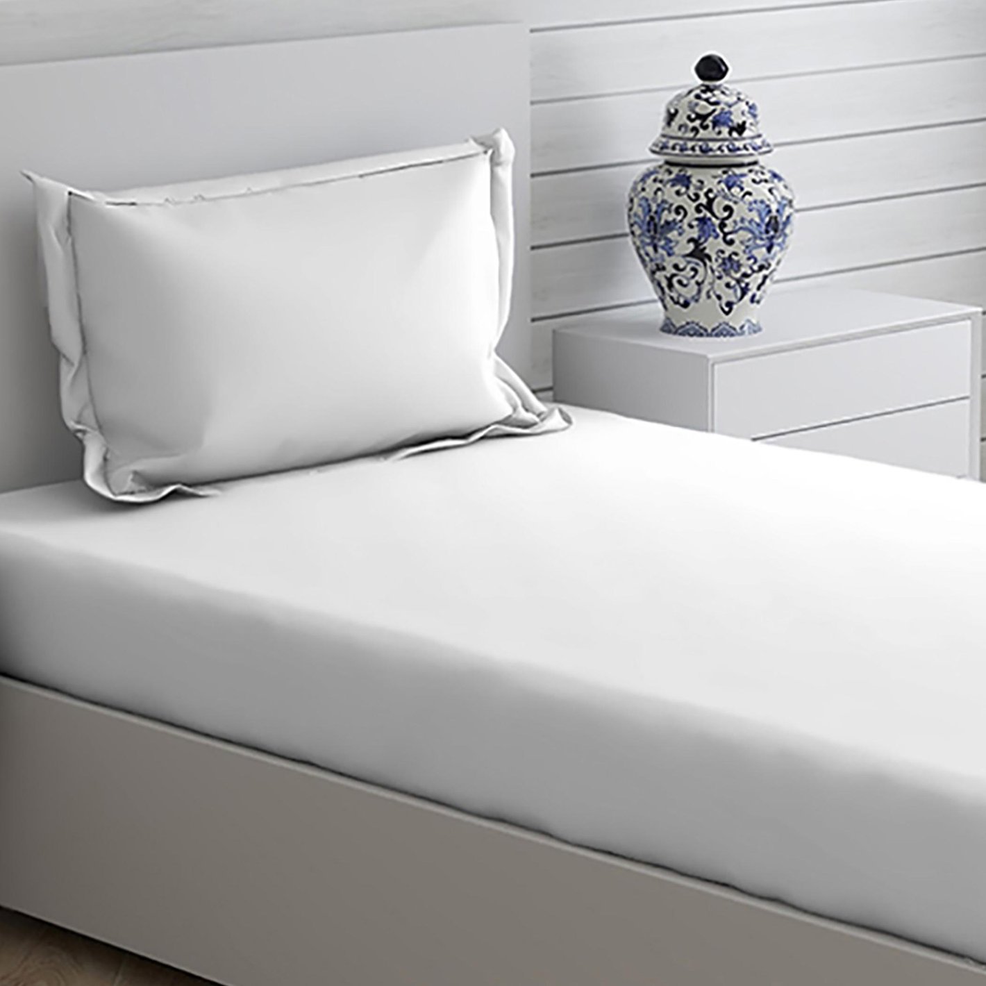 Buy LAYERS Be Bold White Cotton Single Bedsheet Set 152x224cm