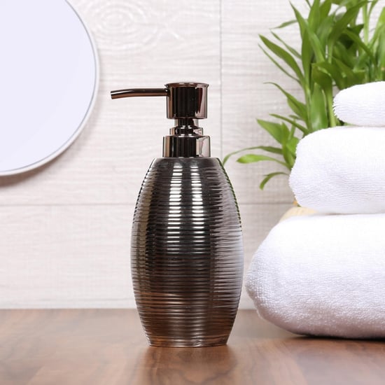 Ribbed Soap Dispenser