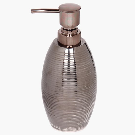 Ribbed Soap Dispenser