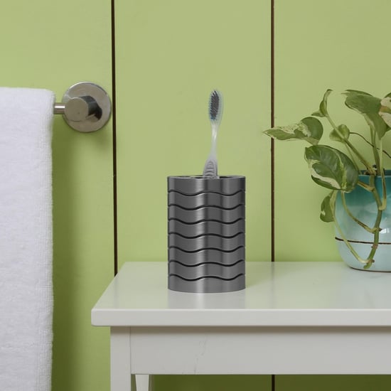 Hudson Textured Silver Round Tooth Brush Holder Ceramic - 7.3 cm x 7.3 cm x 10.5 cm