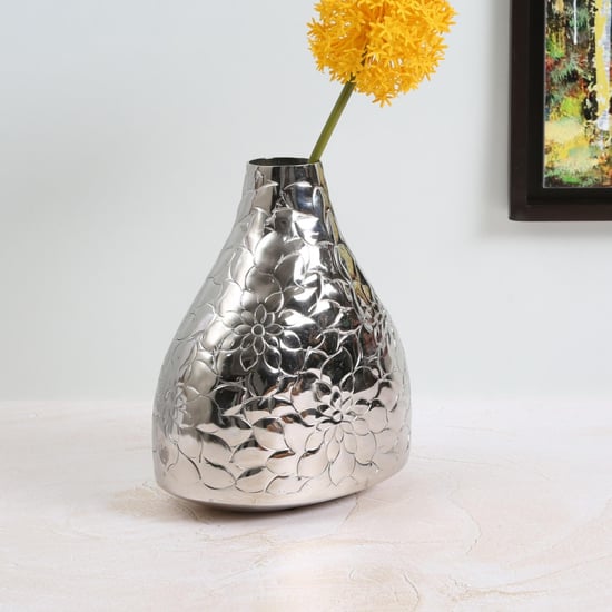 Galaxy Embossed Leaves Flower Vase
