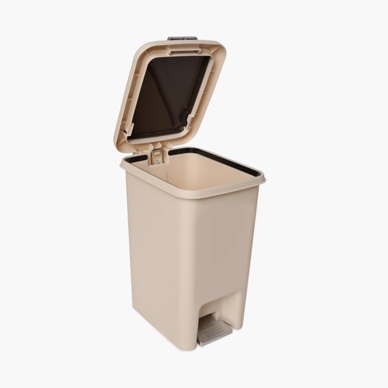 Sedona Plastic Push and Pedal Bin