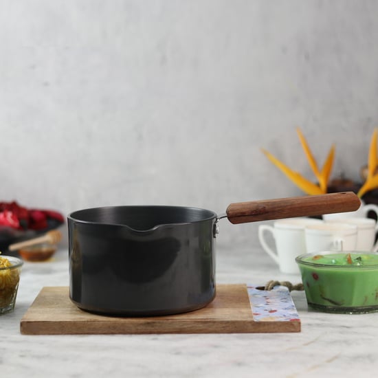 WONDERCHEF Ebony Sauce Pan  - 19.5 cm