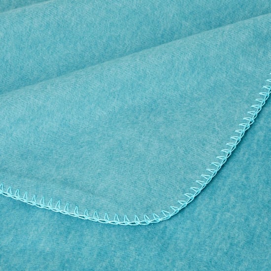 Florence Solid Fleece Throw - 127 x 152 cm
