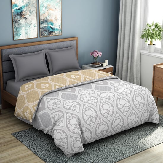 SPACES Regalis Printed Double Bed Quilt - 224 x 270 cm