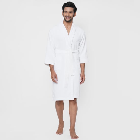 Spaces Medium Size Cloudz White Solid Medium Cotton Bathrobe